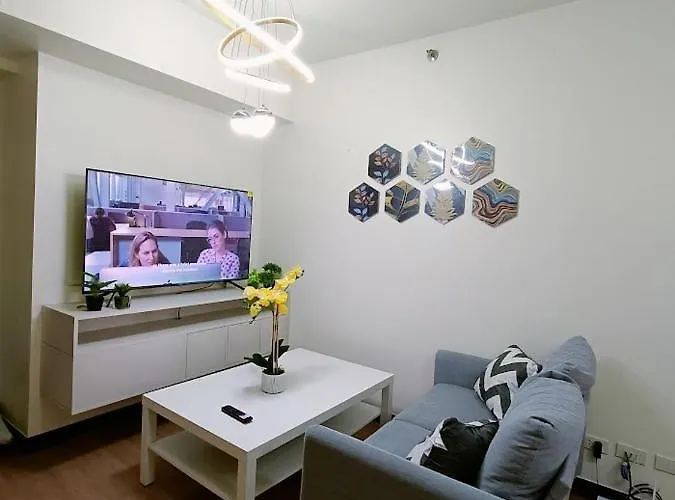 Spacious 1 Br Unit Near Naia